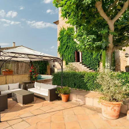 Villa Castell De *
