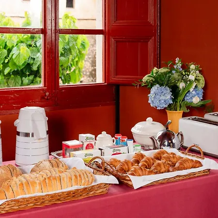 Villa Castell De *