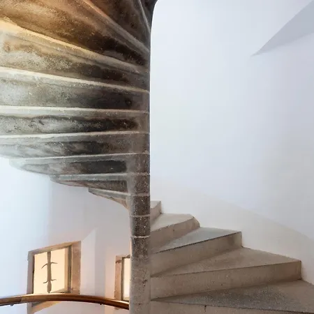 Castell De *